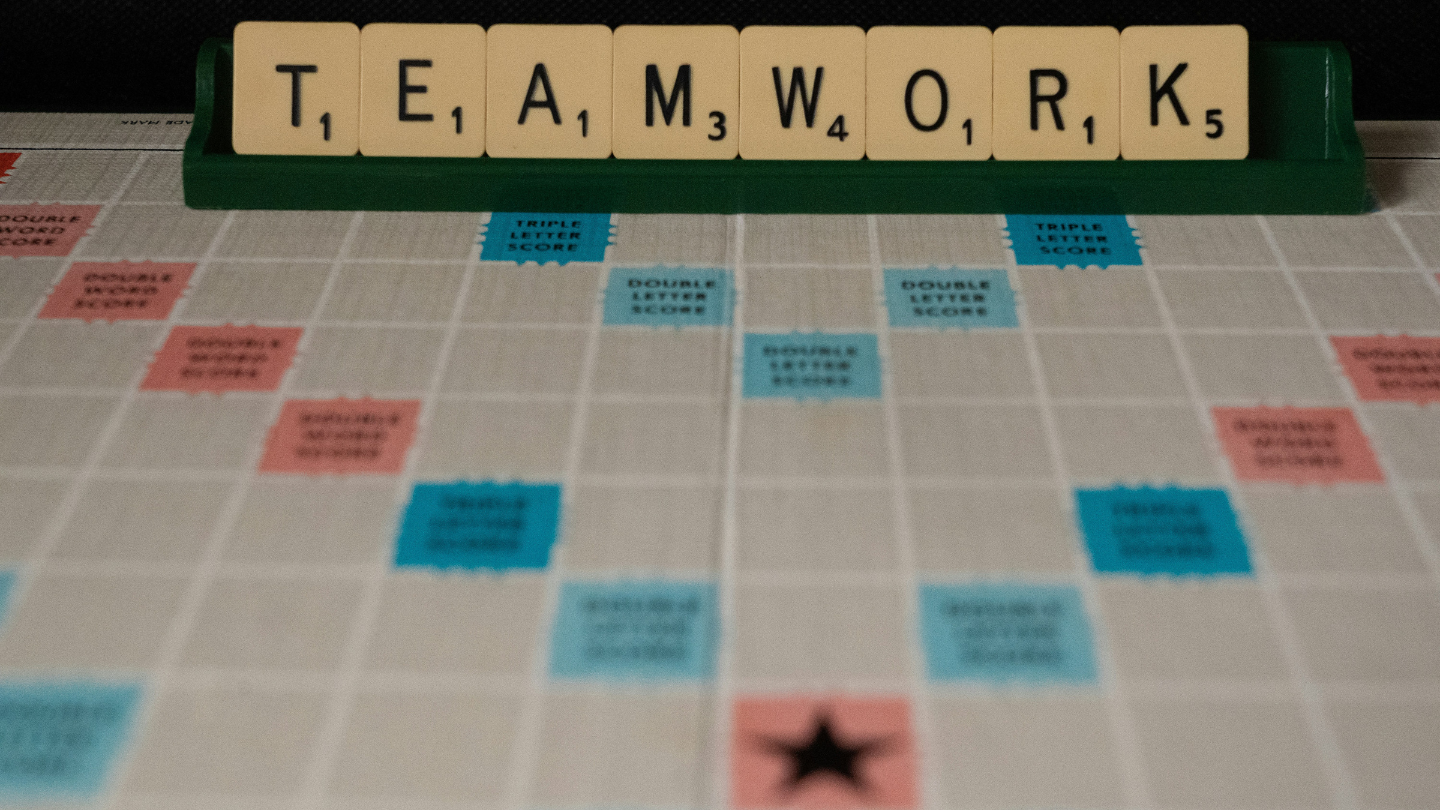 Boardgame that spells out teamwork.